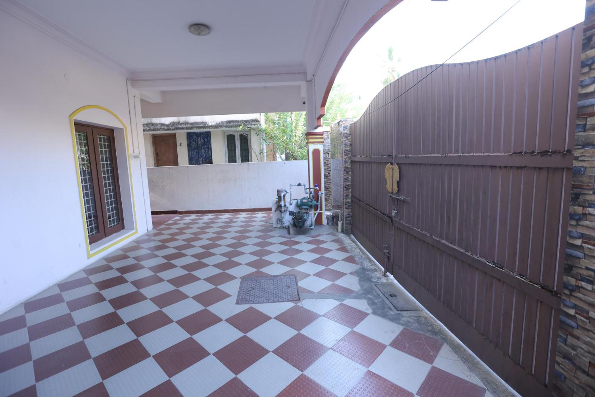 Happyhomes Porur -Near Rmz Software Park-Commerzone-Dlf It Sez Park -L&T Chennai Ngoại thất bức ảnh
